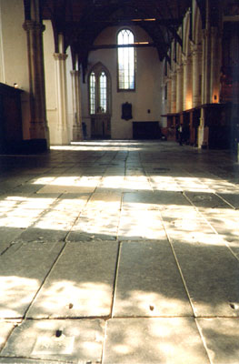 Oude Kerk Interni, link qui per dimensioni reali