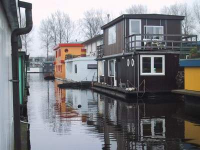 Houseboat ad Amsterdam, link qui per dimensioni reali