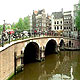 Bici sul ponte ad Amsterdam